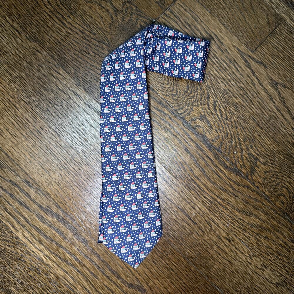 Vineyard Vines Youth Christmas Whale Themed Blue/White Tie